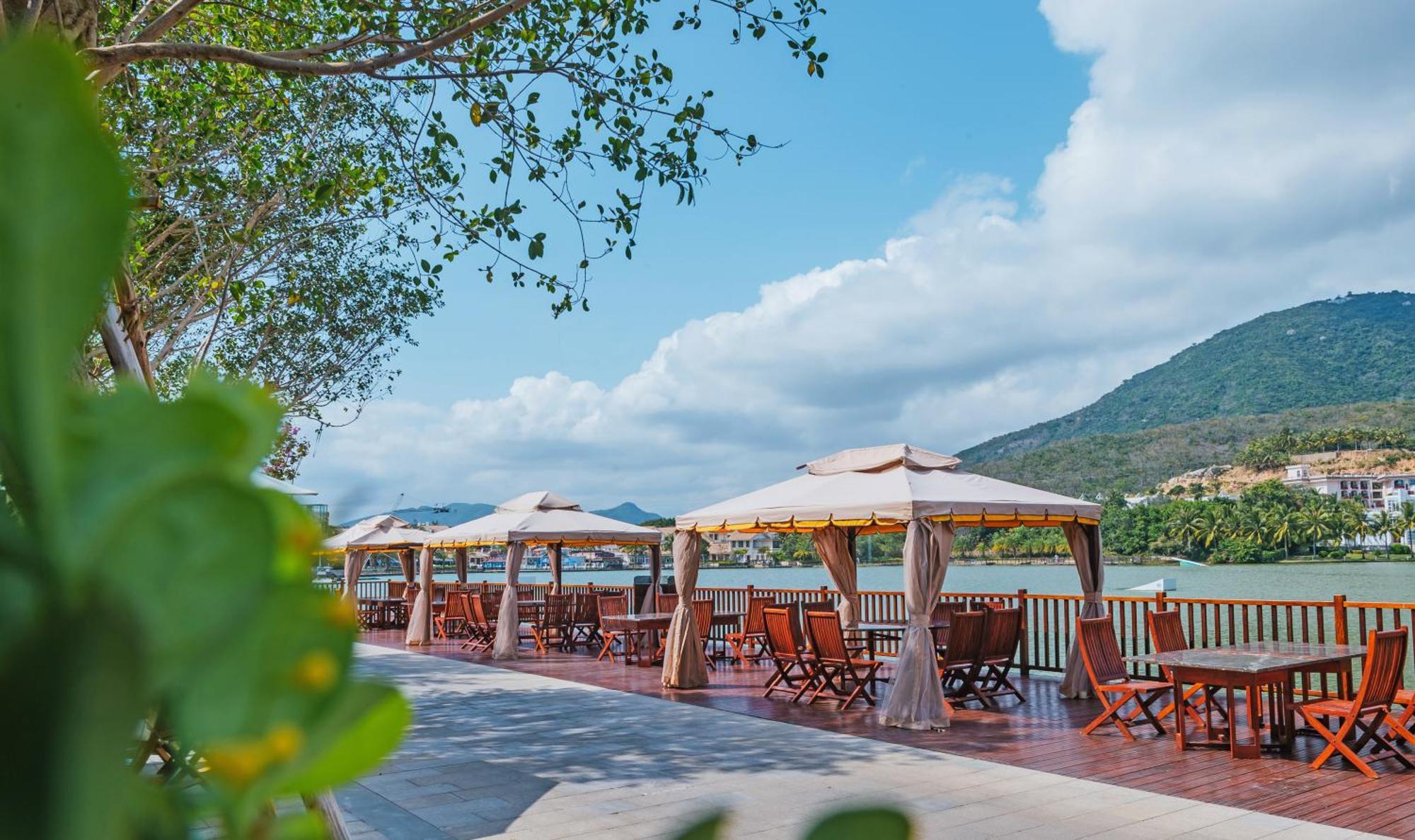 Palace Resort Yalong Bay Sanya Exteriör bild