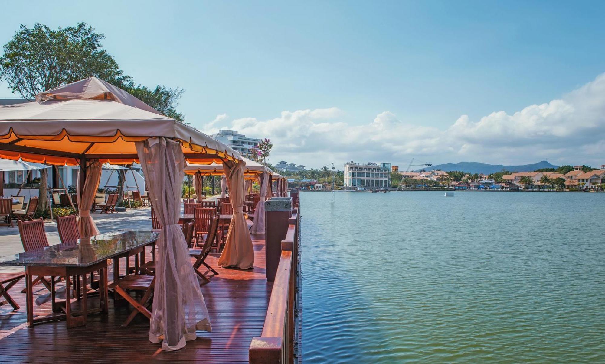 Palace Resort Yalong Bay Sanya Exteriör bild